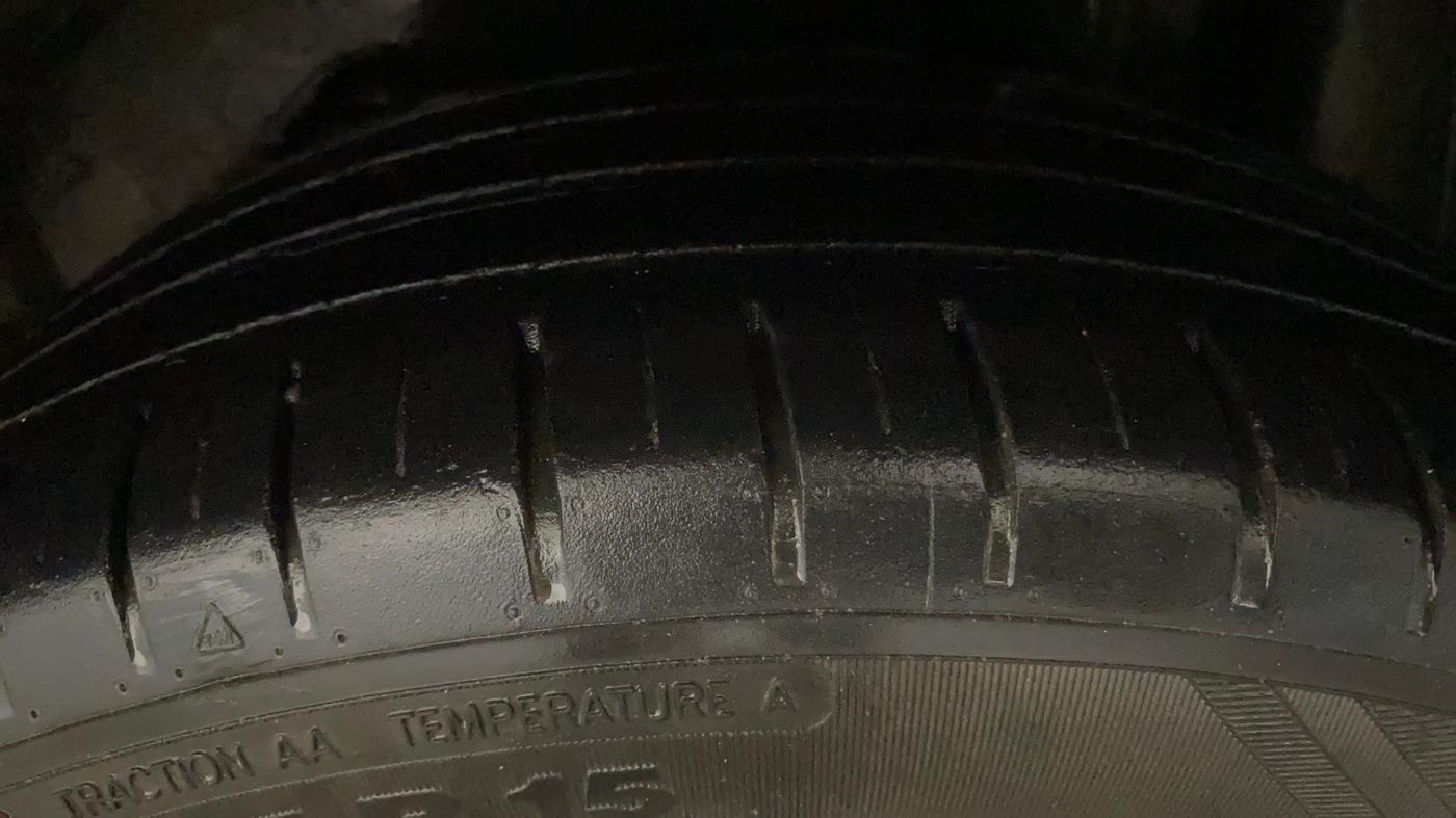 2019 Ford Figo Aspire TITANIUM 1.2 PETROL, Petrol, Manual, 65,219 km, Left Rear Tyre Tread