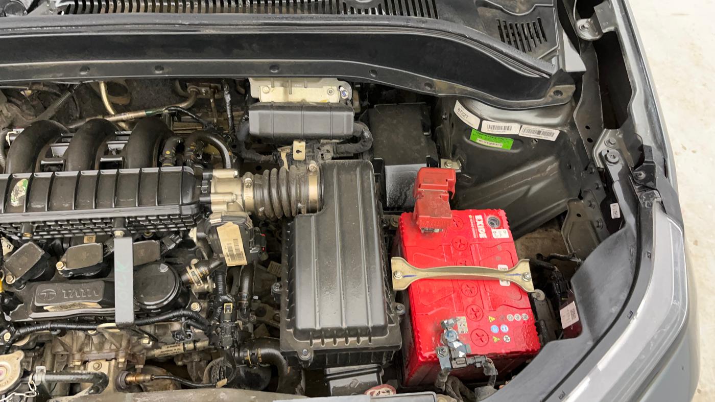 2023 Tata PUNCH PURE MT, Petrol, Manual, 69,649 km, Engine View - Left