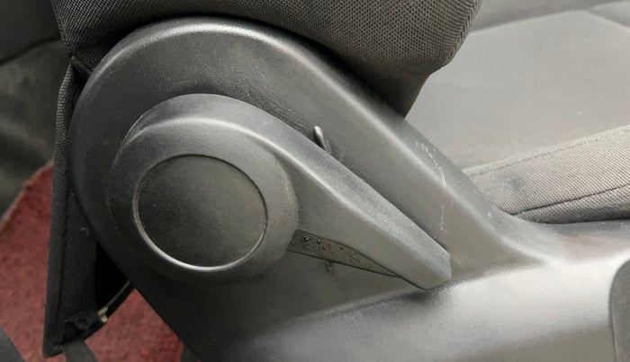 2023 Tata PUNCH PURE MT, Petrol, Manual, 69,618 km, Driver Side Adjustment Panel