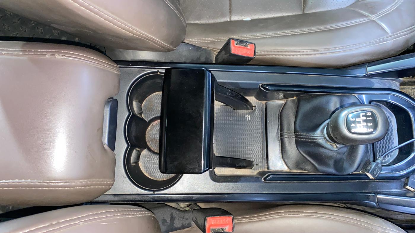 2022 Tata Harrier XE 2.0L KRYOTEC, Diesel, Manual, 72,489 km, Gear Lever