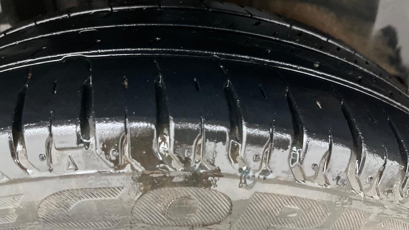 2024 Maruti Swift ZXI PLUS AMT, Petrol, Automatic, 22,202 km, Right Rear Tyre Tread
