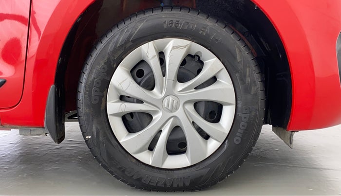 2018 Maruti Swift VXI AMT D, Petrol, Automatic, 57,653 km, Right Front Wheel