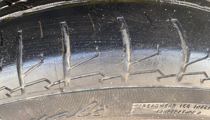 2018 Maruti S Cross ALPHA 1.3, Diesel, Manual, 63,445 km, Right Front Tyre Tread