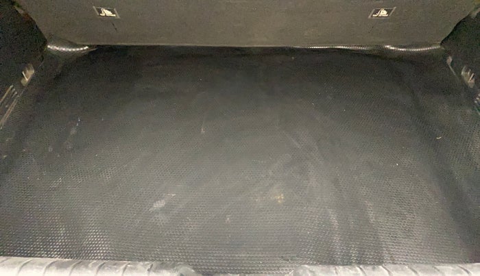 2021 Hyundai NEW I20 MAGNA 1.2 MT, Petrol, Manual, 73,888 km, Boot Inside