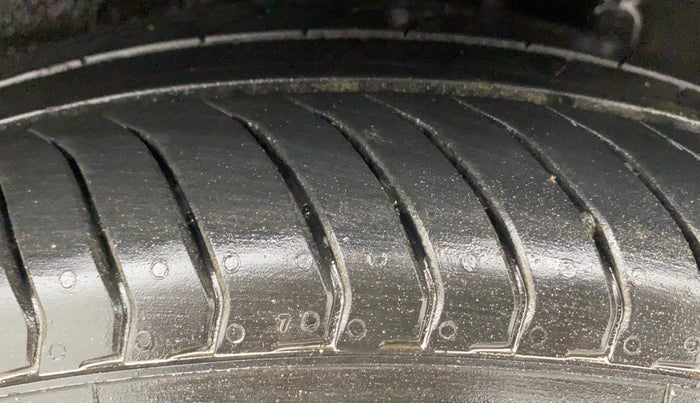 2021 Hyundai NEW I20 MAGNA 1.2 MT, Petrol, Manual, 73,888 km, Left Rear Tyre Tread