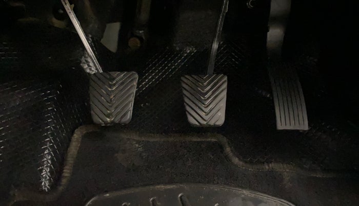 2021 Hyundai NEW I20 MAGNA 1.2 MT, Petrol, Manual, 73,888 km, Pedals