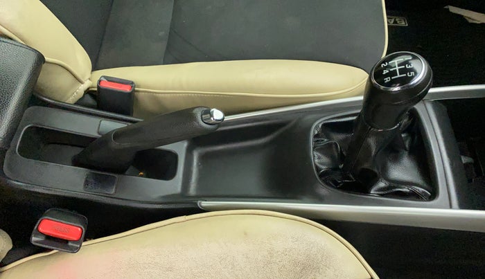 2016 Maruti Baleno ZETA PETROL 1.2, Petrol, Manual, 35,467 km, Gear Lever