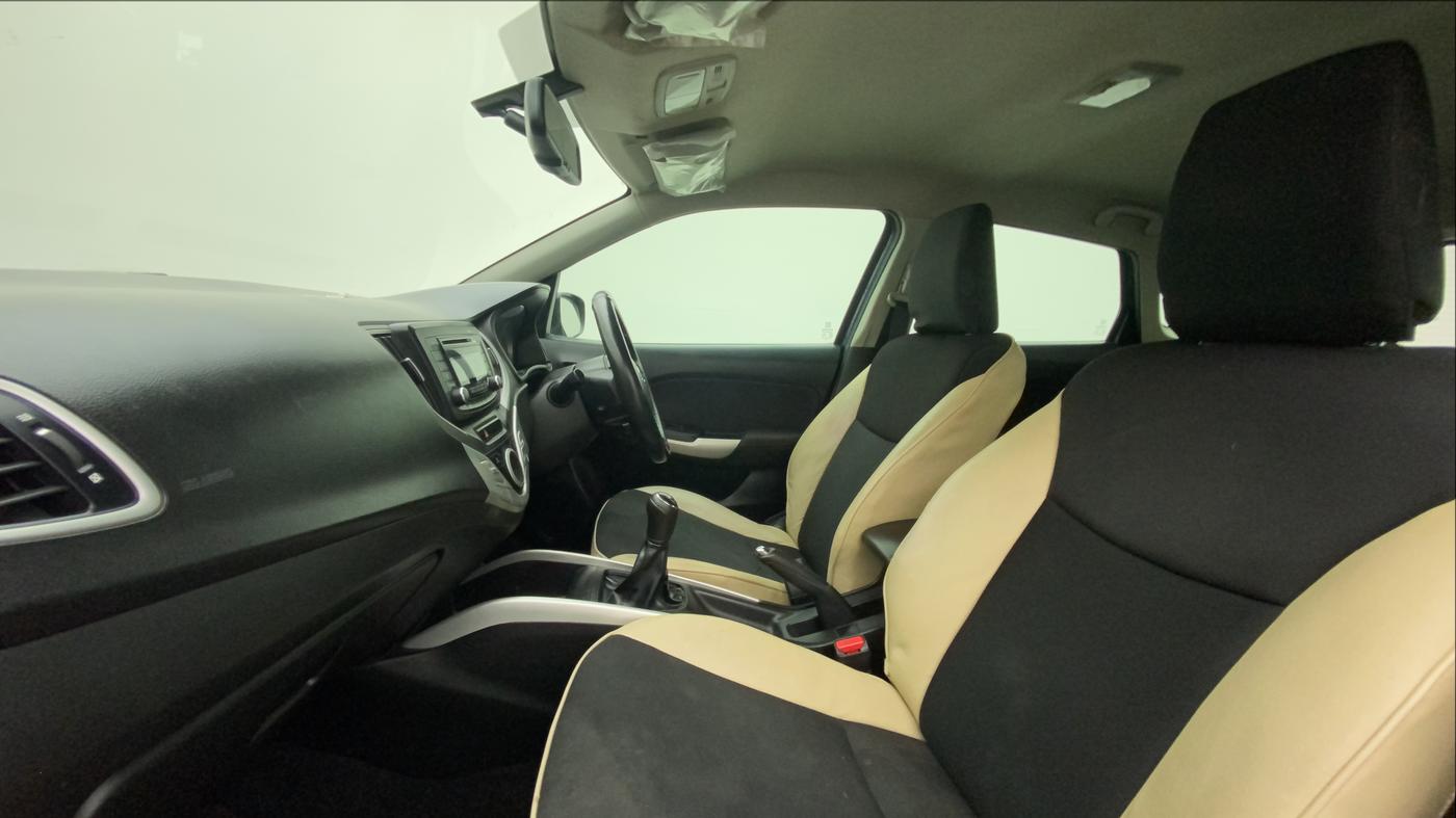 2016 Maruti Baleno ZETA PETROL 1.2, Petrol, Manual, 35,467 km, Right Side Front Door Cabin