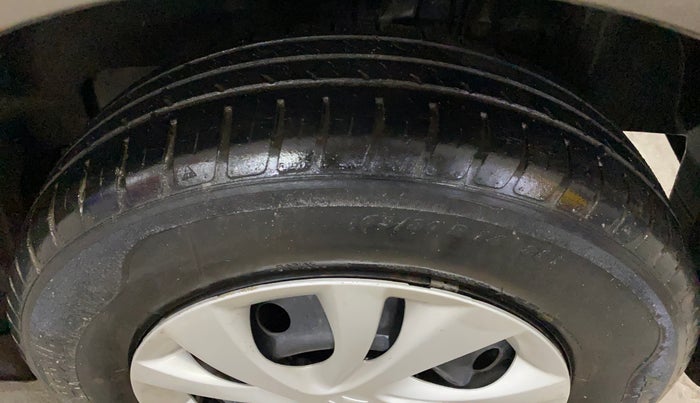 2019 Maruti Swift VXI, Petrol, Manual, 31,242 km, Left Rear Tyre Tread