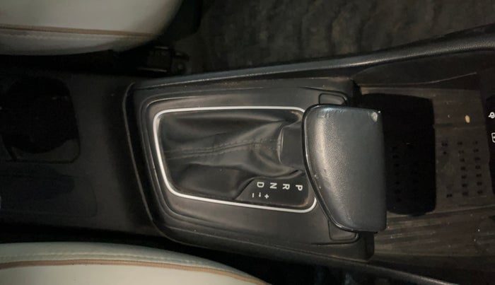 2023 Hyundai Verna SX(O) 1.5 MPI IVT , Petrol, Automatic, 37,010 km, Gear Lever