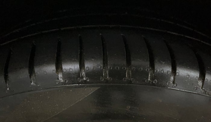 2023 Hyundai Verna SX(O) 1.5 MPI IVT , Petrol, Automatic, 37,010 km, Right Front Tyre Tread