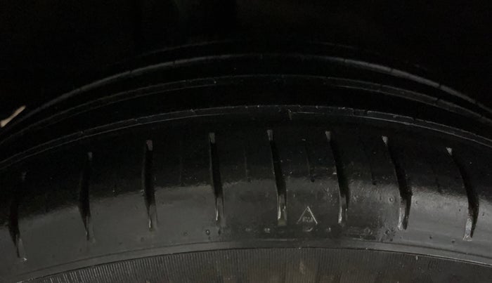 2017 Maruti Baleno ZETA PETROL 1.2, Petrol, Manual, 69,150 km, Right Rear Tyre Tread