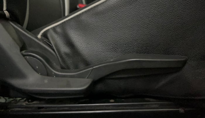 2017 Maruti Baleno ZETA PETROL 1.2, Petrol, Manual, 69,150 km, Driver Side Adjustment Panel