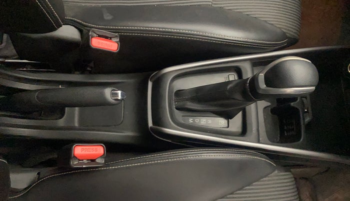 2022 Maruti XL6 ZETA AT, Petrol, Automatic, 37,084 km, Gear Lever