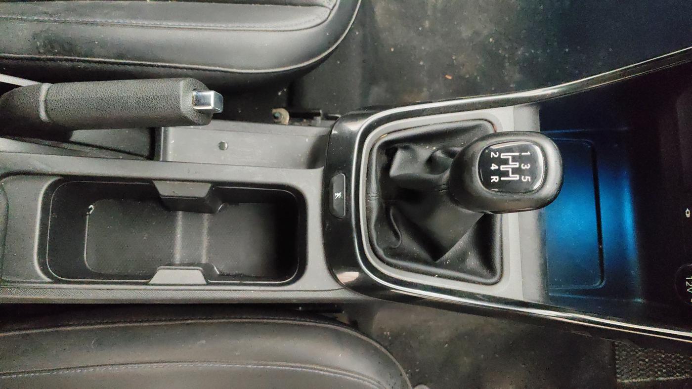 2022 Tata ALTROZ XZ PLUS PETROL DARK EDITION, Petrol, Manual, 43,220 km, Gear Lever