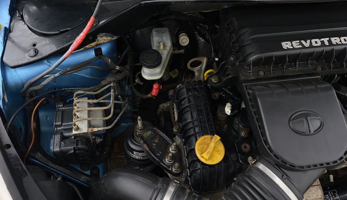 2016 Tata Tiago XZ PETROL, Petrol, Manual, 65,245 km, Engine View - Right