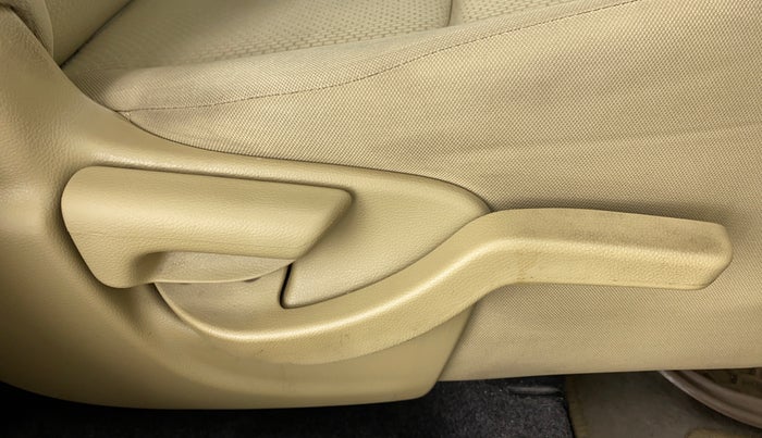 2018 Honda Amaze 1.2 S (O) MT I VTEC, Petrol, Manual, 58,281 km, Driver Side Adjustment Panel
