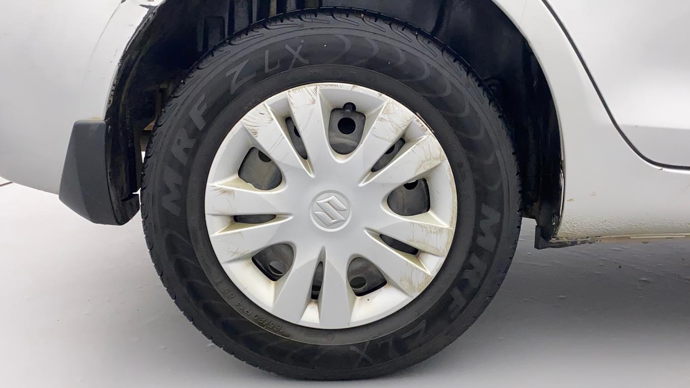 2014 Maruti Swift Dzire VDI, Diesel, Manual, 1,06,369 km, Right Rear Wheel