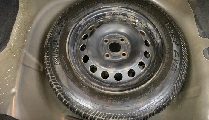 2015 Maruti Swift Dzire VXI, Petrol, Manual, 55,839 km, Spare Tyre