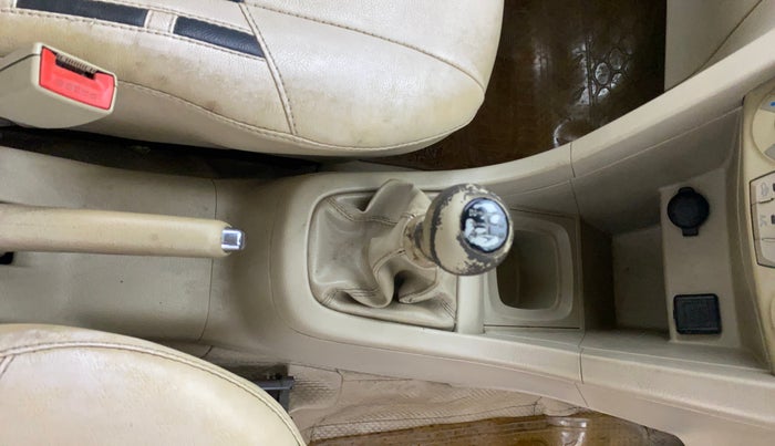 2015 Maruti Swift Dzire VXI, Petrol, Manual, 55,839 km, Gear Lever