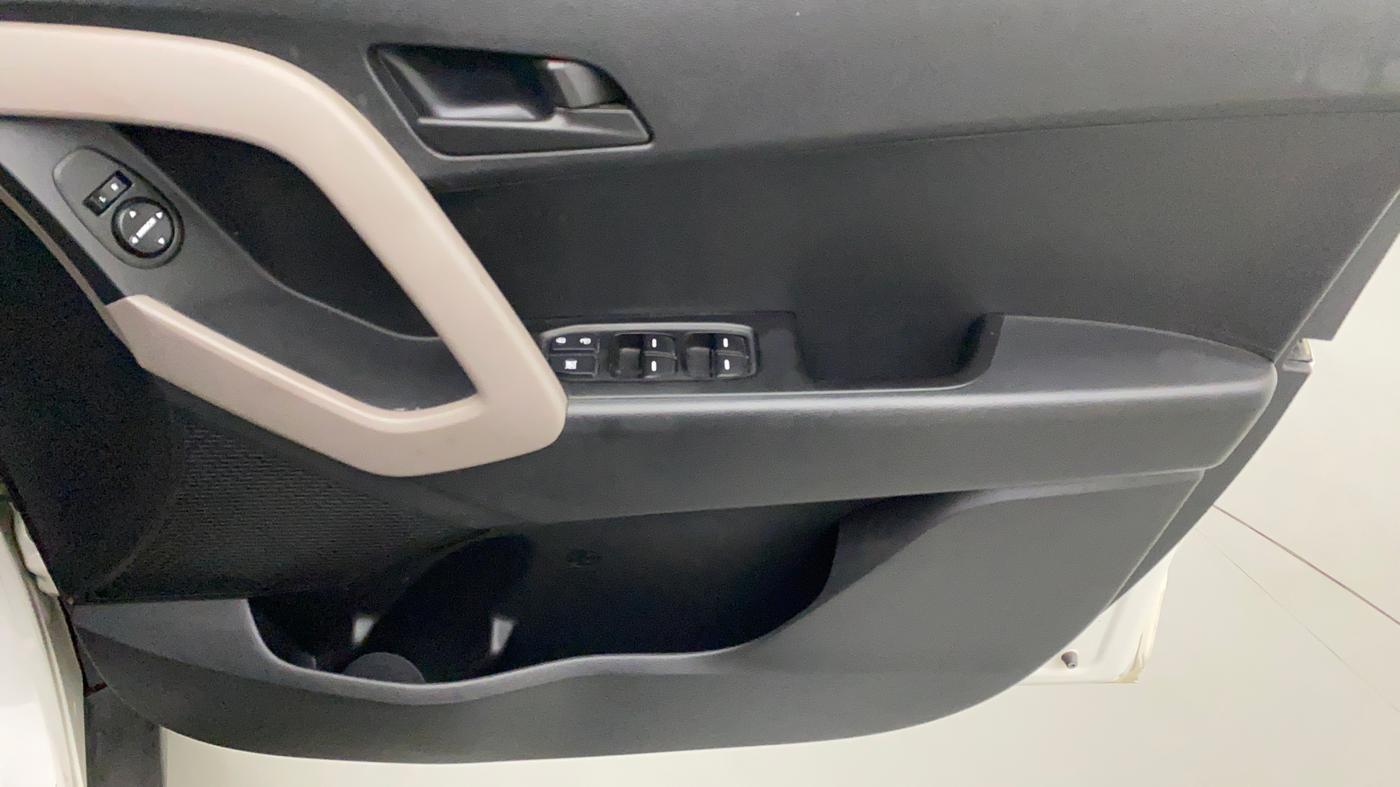 2016 Hyundai Creta E PLUS 1.6 PETROL, Petrol, Manual, 28,241 km, Driver Side Door Panels Control