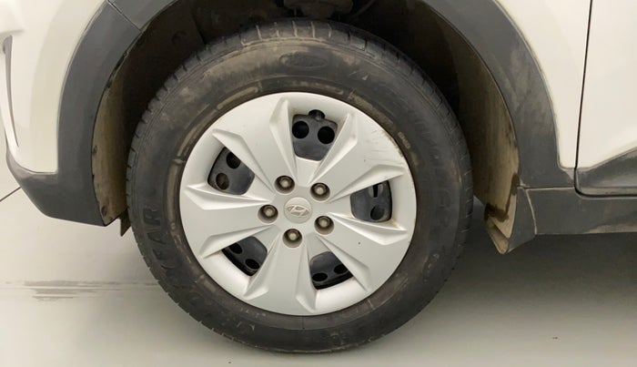 2016 Hyundai Creta E PLUS 1.6 PETROL, Petrol, Manual, 28,241 km, Left Front Wheel