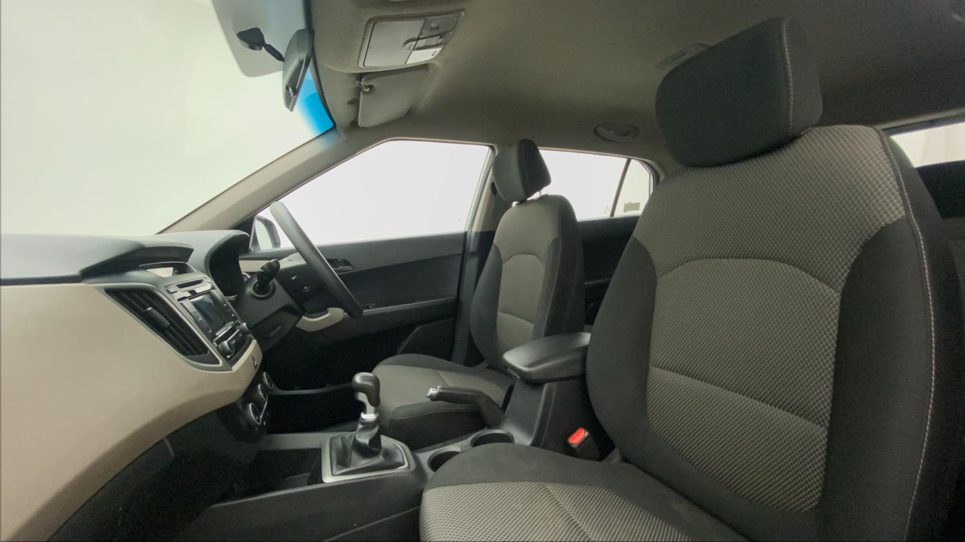 2016 Hyundai Creta E PLUS 1.6 PETROL, Petrol, Manual, 28,241 km, Right Side Front Door Cabin
