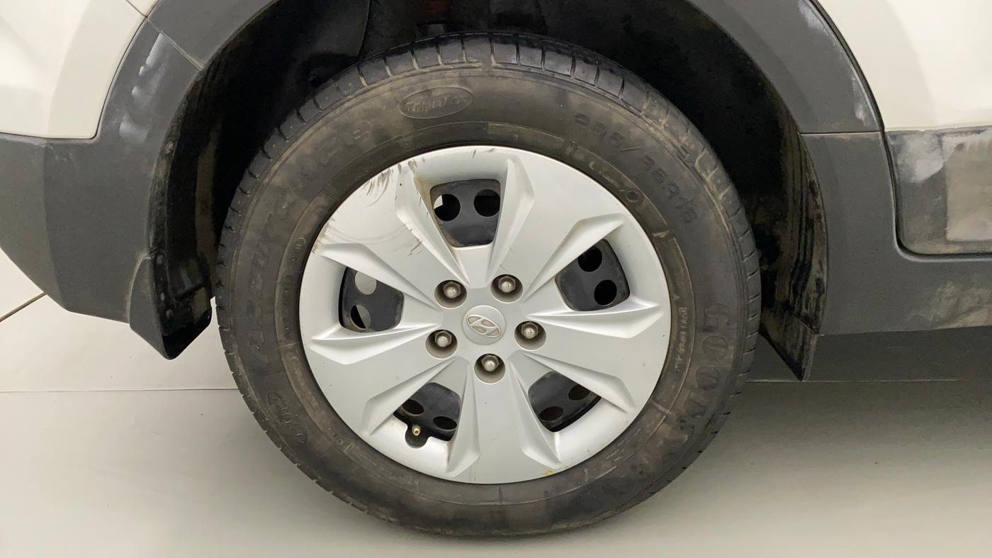2016 Hyundai Creta E PLUS 1.6 PETROL, Petrol, Manual, 28,241 km, Right Rear Wheel