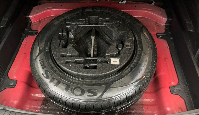 2017 Hyundai Creta SX PLUS 1.6 PETROL, Petrol, Manual, 70,805 km, Spare Tyre