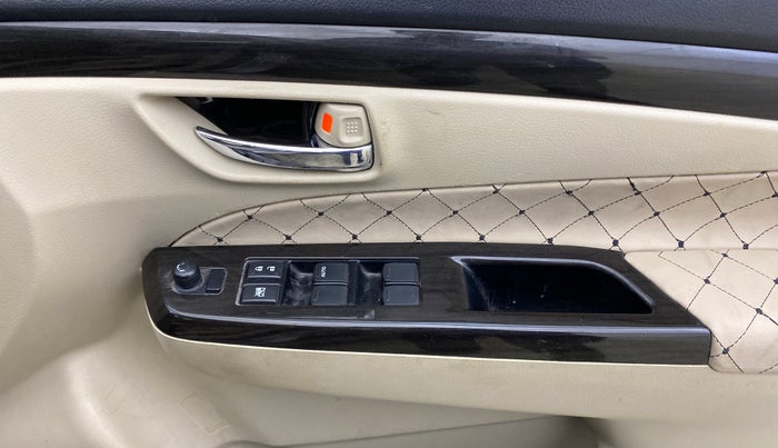 2014 Maruti Ciaz ZXI, Petrol, Manual, 99,672 km, Driver Side Door Panels Control