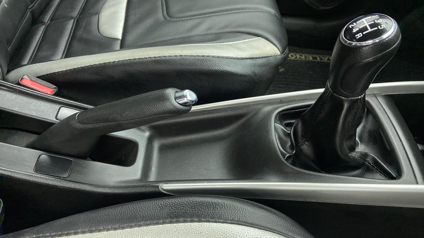 2018 Maruti Baleno DELTA 1.2 K12, Petrol, Manual, 20,240 km, Gear Lever
