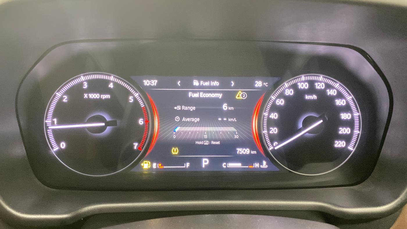 2023 Mahindra SCORPIO-N Z8 PETROL AT 7 STR, Petrol, Automatic, 7,560 km, Odometer Image