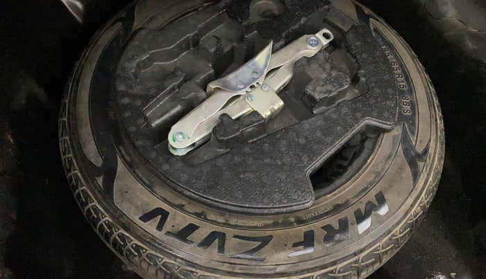 2015 Maruti Ciaz ZDI+ SHVS RS, Diesel, Manual, 96,967 km, Spare Tyre