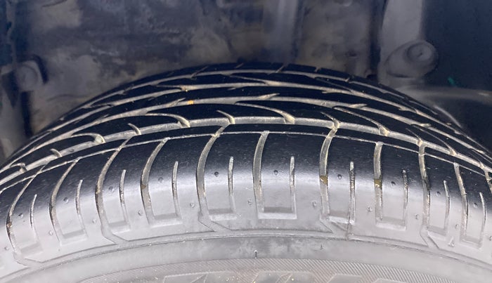 2020 Renault Duster RXZ 1.3 TURBO PETROL CVT, Petrol, Automatic, 68,856 km, Left Rear Tyre Tread