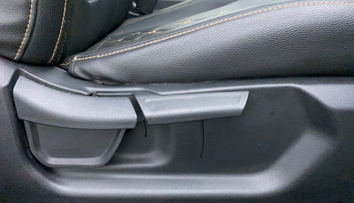2020 Hyundai Creta S PETROL MT, Petrol, Manual, 11,694 km, Driver Side Adjustment Panel