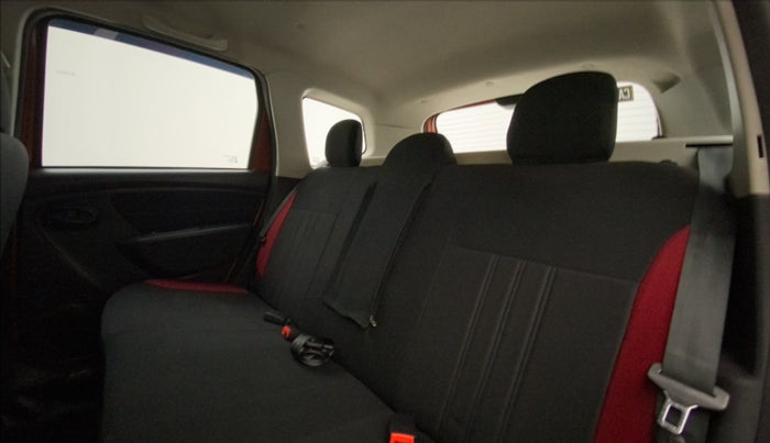 2018 Renault Duster RXS CVT, Petrol, Automatic, 52,432 km, Right Side Rear Door Cabin