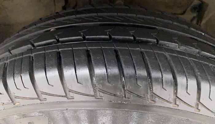 2018 Renault Duster RXS CVT, Petrol, Automatic, 52,432 km, Right Front Tyre Tread