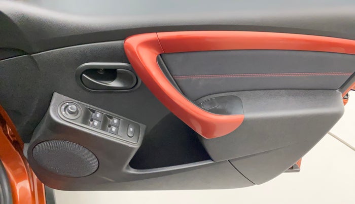 2018 Renault Duster RXS CVT, Petrol, Automatic, 52,432 km, Driver Side Door Panels Control