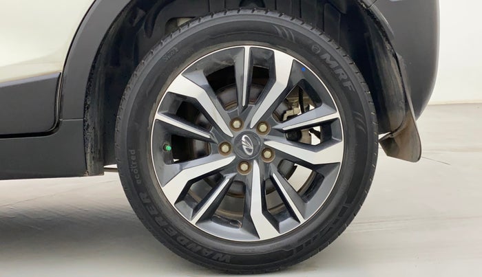 2019 Mahindra XUV300 W8 (O) 1.5 DIESEL, Diesel, Manual, 64,772 km, Left Rear Wheel