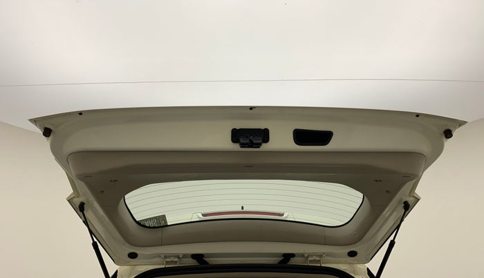 2019 Mahindra XUV300 W8 (O) 1.5 DIESEL, Diesel, Manual, 64,772 km, Boot Door Open