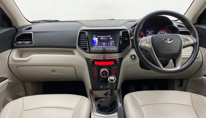 2019 Mahindra XUV300 W8 (O) 1.5 DIESEL, Diesel, Manual, 64,772 km, Dashboard