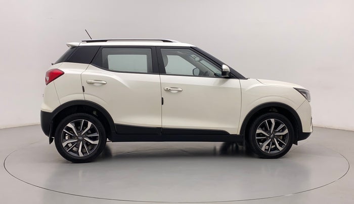 2019 Mahindra XUV300 W8 (O) 1.5 DIESEL, Diesel, Manual, 64,772 km, Right Side View