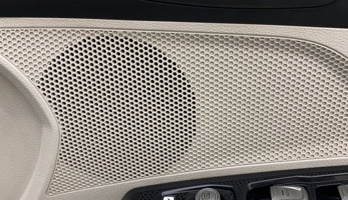2019 Mahindra XUV300 W8 (O) 1.5 DIESEL, Diesel, Manual, 64,772 km, Speaker