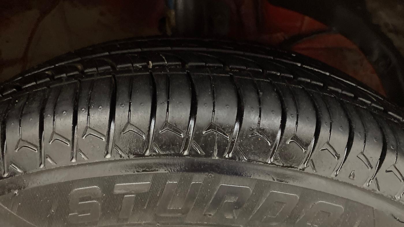 2023 Maruti Swift VXI AMT, Petrol, Automatic, 81,473 km, Right Front Tyre Tread