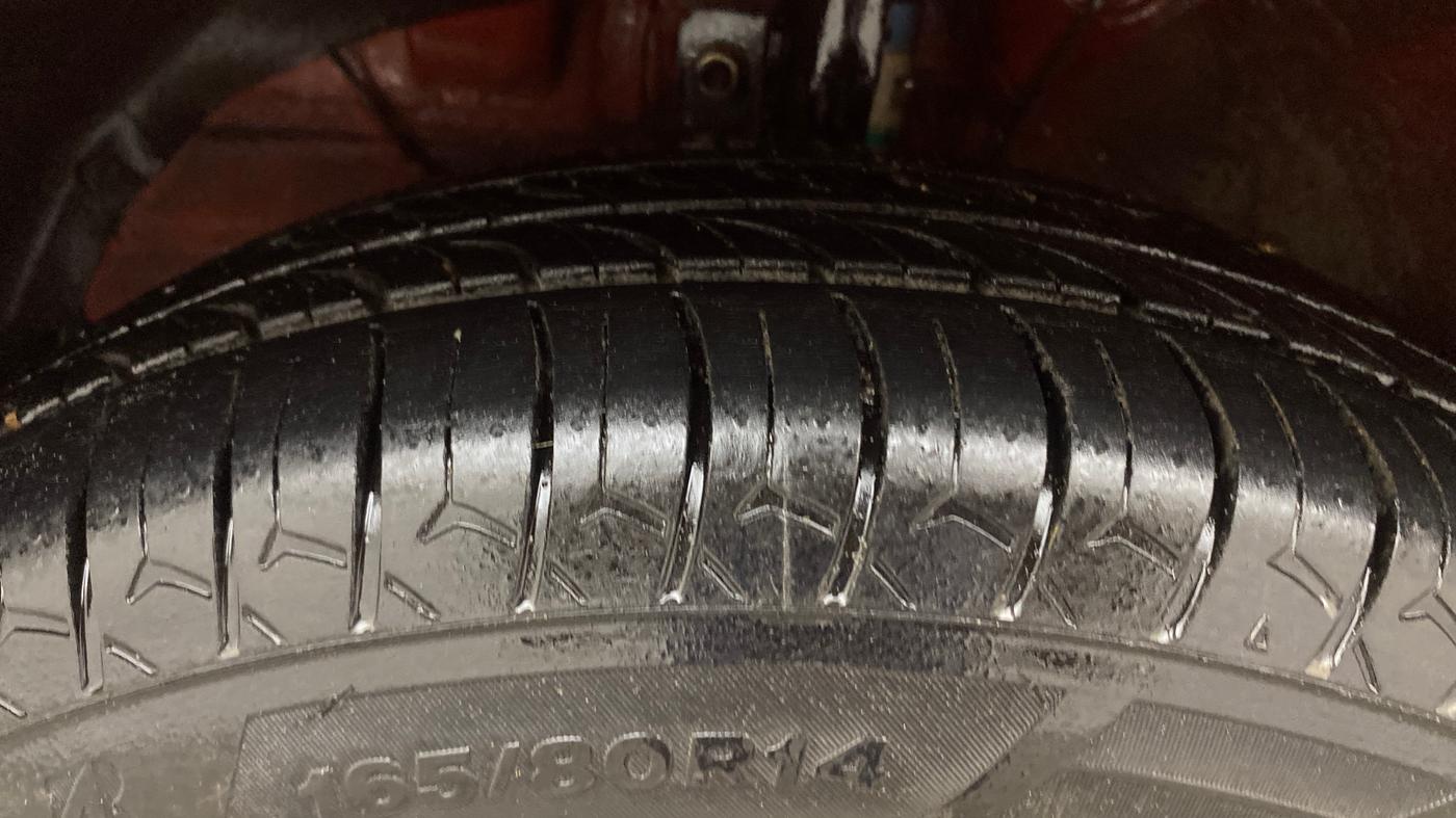 2023 Maruti Swift VXI AMT, Petrol, Automatic, 81,473 km, Left Front Tyre Tread