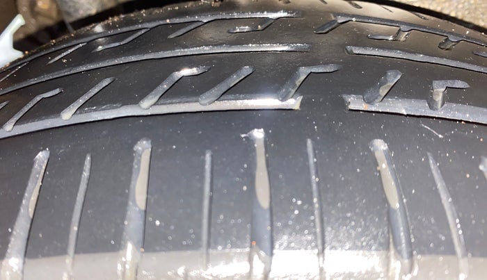 2014 Maruti Wagon R 1.0 VXI, Petrol, Manual, 70,435 km, Right Rear Tyre Tread