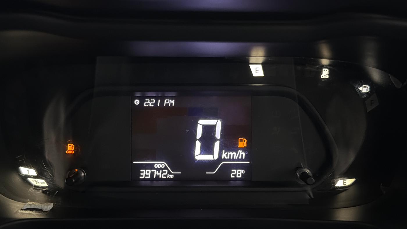 2023 Tata ALTROZ XZ CNG, CNG, Manual, 39,709 km, Odometer Image