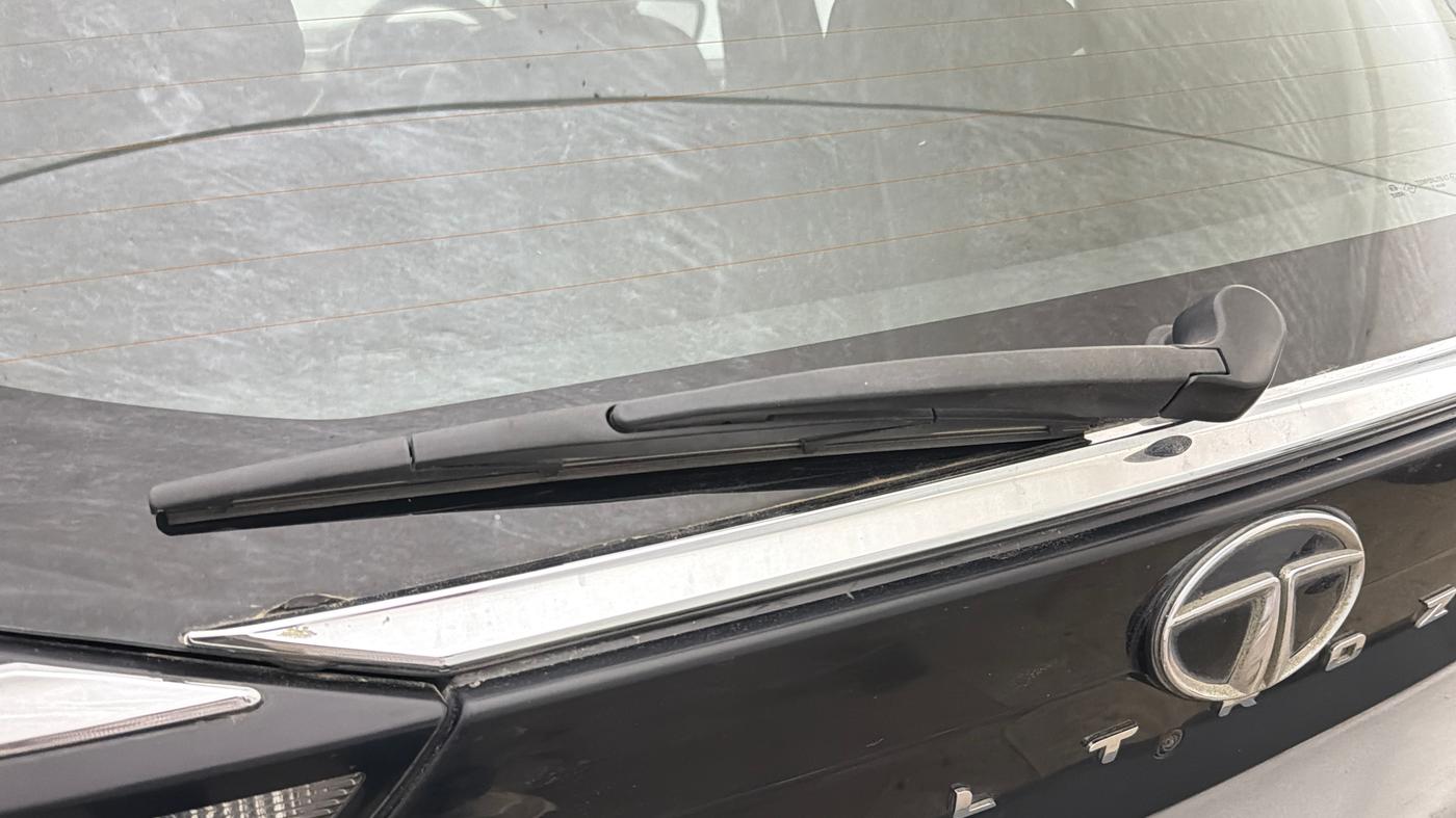 2023 Tata ALTROZ XZ CNG, CNG, Manual, 39,709 km, Rear Wiper