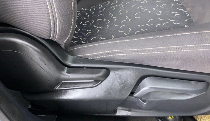 2020 Tata Tiago XZ+ 1.2 Revotron, Petrol, Manual, 22,438 km, Driver Side Adjustment Panel