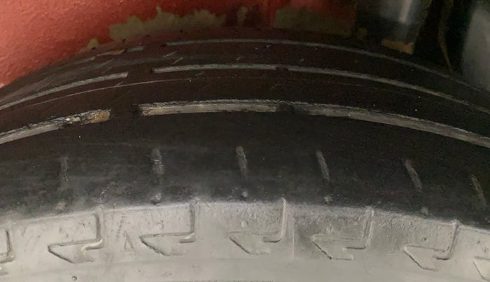 2018 Maruti IGNIS ALPHA 1.2 AMT DUAL TONE, Petrol, Automatic, 77,285 km, Left Rear Tyre Tread